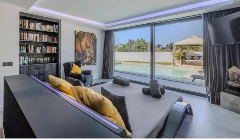 Villa Brand New Modern