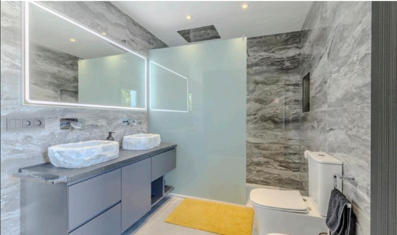 Villa Brand New Modern *