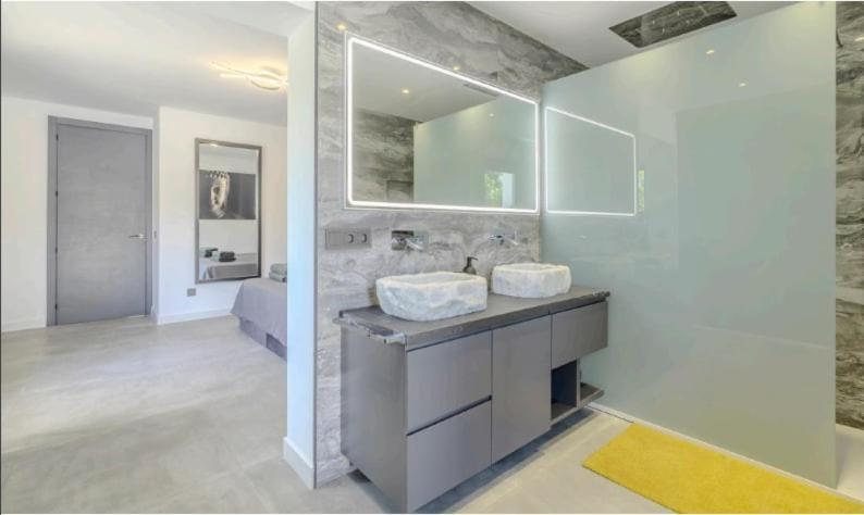 Villa Brand New Modern